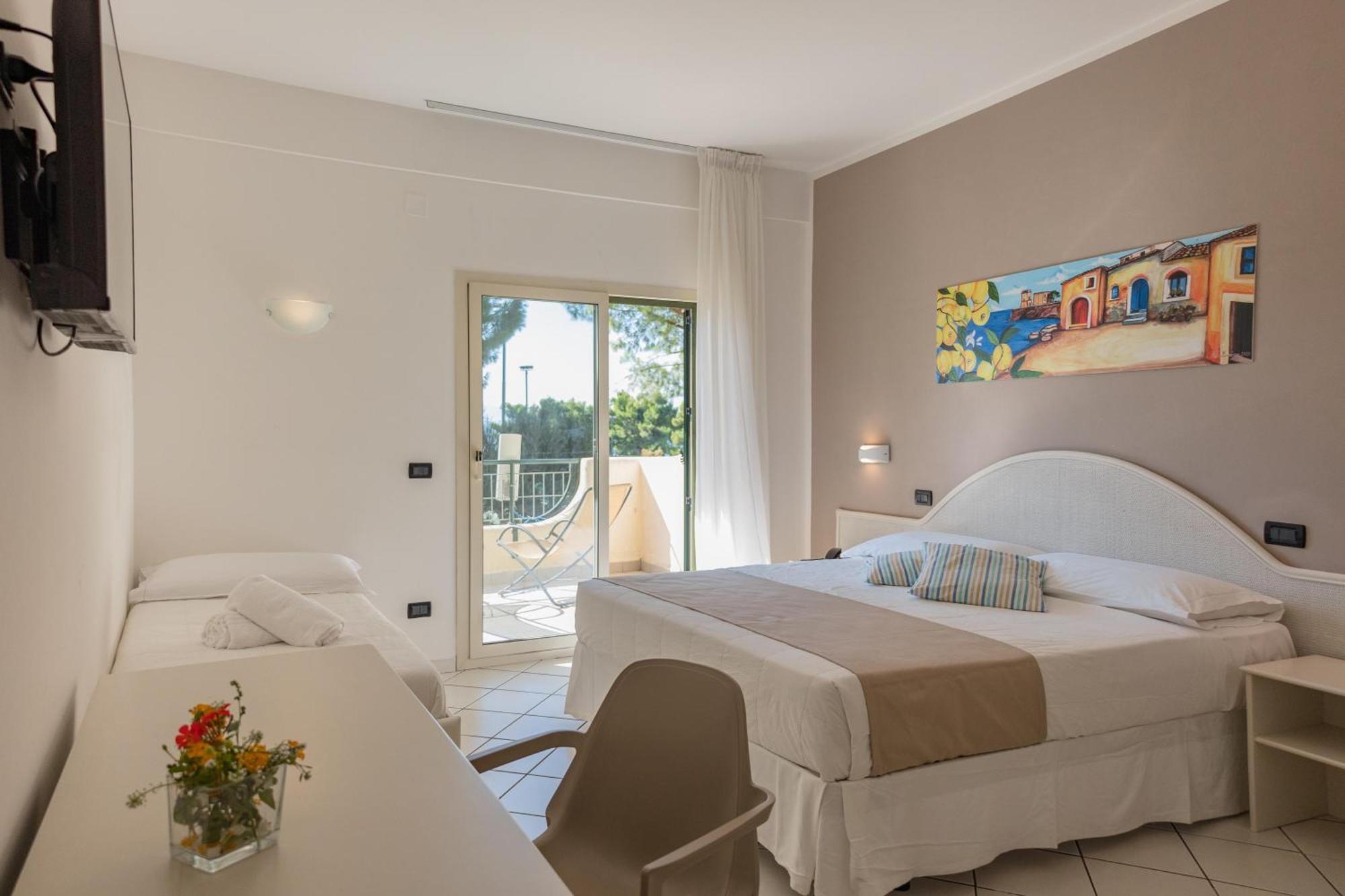 CDSHotels Terrasini - Città del Mare Exterior foto